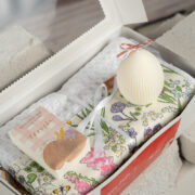 Gift Box - Τσουρέκι - Image 2