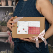 Σετ Δώρου με 2 Πετσέτες Κουζίνας – Cherry Lover